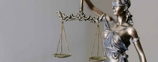 Justice-scales-statue
