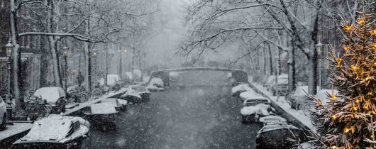 Christmas-bridge-amsterdam